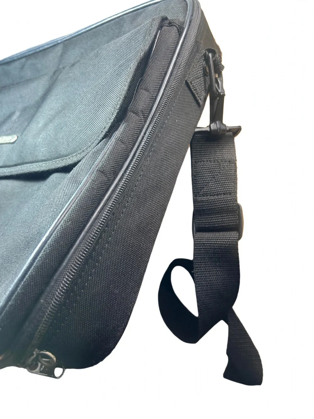 Targus Black Laptop Bag with Shoulder Straps